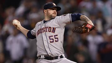 BOSTON, MASSACHUSETTS - OCTOBER 19: Ryan Pressly #55 of the Houston Astros pitches against the Boston Red Sox in the ninth inning of Game Four of the American League Championship Series at Fenway Park on October 19, 2021 in Boston, Massachusetts.   Elsa/G