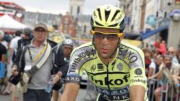 Alberto Contador super&oacute; otra etapa de enorme tensi&oacute;n