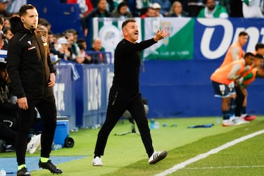 Un palo para los dos