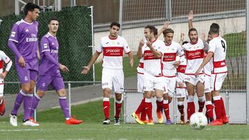 Los jugadores del Sanse celebran el gol ante el Real Madrid Castilla.