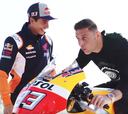 La reacción de Joaquín al ver la moto de Márquez: se le escapó algún "¡Hulio!"