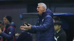 Formación confirmada de la UC ante la U: Tiago Nunes va con tres históricos