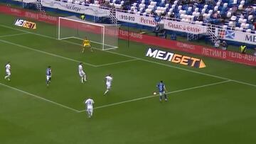 Un chileno debutó en Europa y en su primera jugada hizo esto