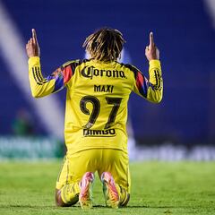 Allan Saint-Maximin evidencia al ‘Chicharito’ Hernández