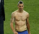 Zlatan Ibrahimovic llega a la repesca tocado de una rodilla