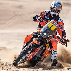KTM golpea primero con Price
