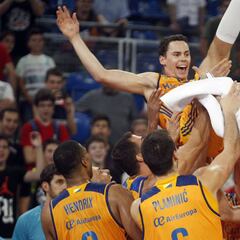 Kyle Kuric: MVP de la Supercopa tras superar un tumor cerebral