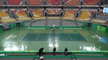La lluvia obliga a suspender al completo la jornada de tenis