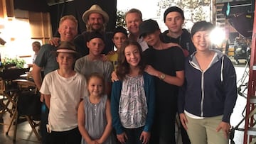 Los Beckham en el set de rodaje de Modern Family.