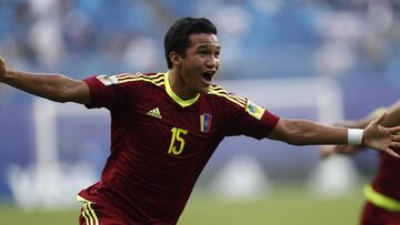 JHK05 DAEJEON (COREA DEL SUR) 08/06/2017.- El jugador venezolano Samuel Sosa celebra un gol durante la semifinal del Mundial sub'20 disputada entre Uruguay y Venezuela en el Daejeon World Cup Stadium de Daejeon (Corea del Sur), hoy, 8 de junio de 2017. EFE/Jeon Heon-Kyun