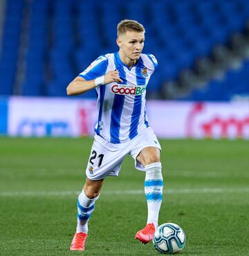 También se ha conocido que Odegaard, que había tenido un gran rendimiento, prefiere foguearse un año más en la Real Sociedad.