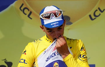 El francés Julian Alaphilippe recuperó el maillot amarillo. 