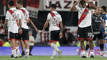 River Plate's Venezuelan forward Salomon Rondon (R) reacts after losing 1-2 against Arsenal at end of the Argentine Professional Football League Tournament 2023 match at El Monumental stadium in Buenos Aires, on February 26, 2023. (Photo by ALEJANDRO PAGNI / AFP)