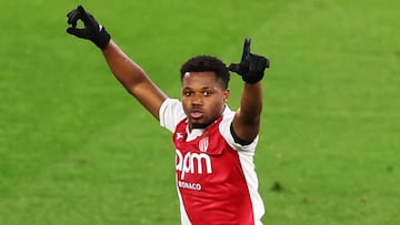 Monaco's Spanish forward #31 Ansu Fati celebrates scoring his team's first goal during the French L1 football match between AS Monaco and FC Lorient at the Stade Louis II in the Principality of Monaco on January 16, 2026. (Photo by Valery HACHE / AFP)