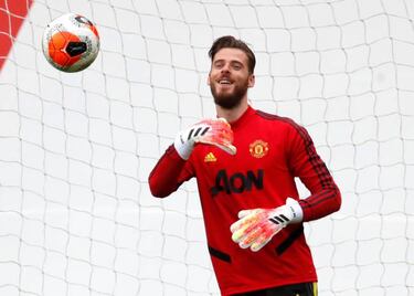 Manchester United must have a serious think about De Gea, says Bosnich