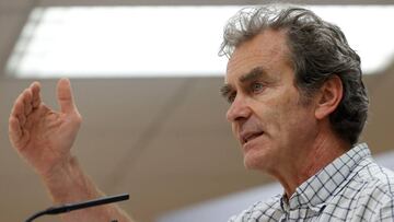 GRAF5214. MADRID (ESPAÑA), 25/06/2020.-. El director del Centro de Coordinación de Alertas y Emergencias Sanitarias, Fernando Simón, ofrece una rueda de prensa para informar de la situación de la COVID-19 en la sede del Ministerio de Sanidad en Madrid, este jueves. EFE/ Mariscal