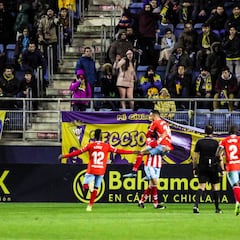 El Lugo aguó la fiesta al Cádiz