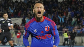 Futbol, Universidad de Chile vs Universidad Catolica.
 Copa Chile 2016.
 El jugador de Universidad de Chile Gaston Fernandez,  celebra su gol contra Universidad Catolica durante el partido de vuelta de los cuartos de final de la Copa Chile en el estadio Nacional de Santiago, Chile.
 24/10/2016
 Ramon Monroy/Photosport******
 
 Football, Universidad de Chile vs Universidad Catolica.
 Copa Chile Championship 2016.
 Universidad de Chile&#039;s player Gaston Fernandez celebrates his goal against Universidad Catolica during the Copa Chile Championship quarter final, second leg, football match at the Nacional stadium in Santiago, Chile.
 24/10/2016
 Ramon Monroy/Photosport