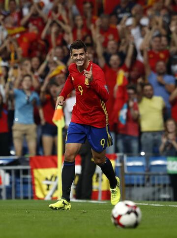 Morata makes it 3-0