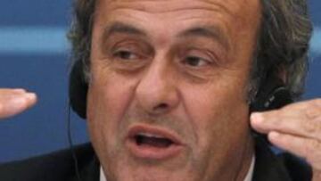Platini amenaza con "medidas severas" a los clubes rumanos