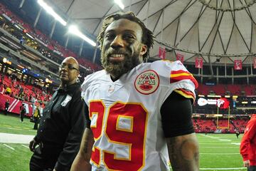 El jugador de la NFL  sufrió cáncer en los glóbulos blancos en 2014, por lo que tuvo que dejar por 8 meses su carrera. Para julio 2015 el Safety regresó a jugar con los Kansas City Chiefs. 