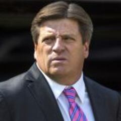 Niega el Piojo Herrera citatorio de la PGR por sus "tuits verdes”