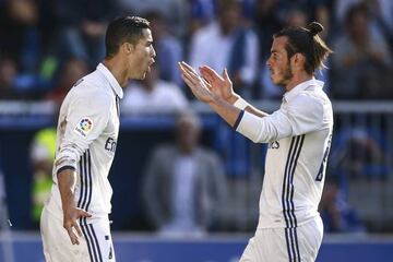 Ronaldo celebrates his penalty with Bale