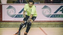 Filippo Pozzato disputa un partido con el Hockey Bassano.