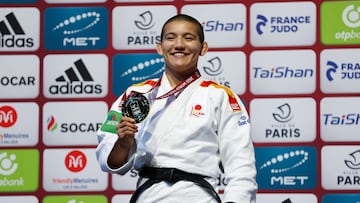 Ai Tsunoda, con la medalla de oro del Grand Prix de París.