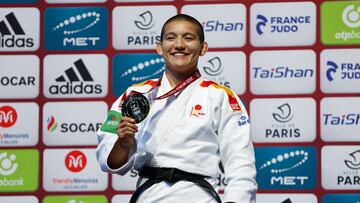 Ai Tsunoda, con la medalla de oro del Grand Prix de París.