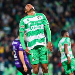 La increíble falla de Harold Preciado ante León