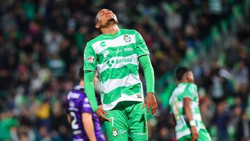 La increíble falla de Harold Preciado ante León