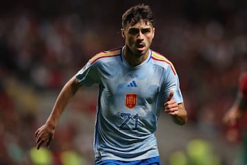 Pedri in action during the UEFA Nations League League A Group 2 match between Portugal and Spain at Estadio Municipal de Braga on September 27, 2022.