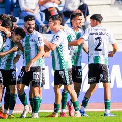 El Antequera sigue con su epopeya