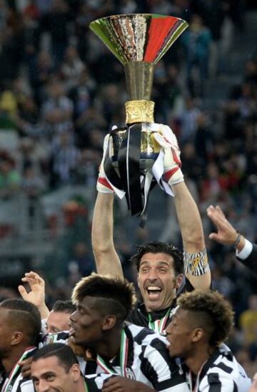 Juventus celebra el título en casa. 