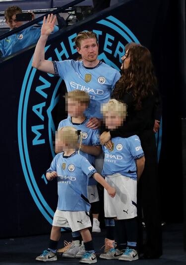 Kevin De Bruyne se despide del Etihad y recibe un caluroso homenaje tras 10 temporadas en el Manchester City.