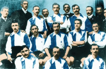 1903-1911 El 26 de abril de 1903 nace el club Atlético de Madrid. El club ha usado durante casi toda su historia los colores rojiblancos, pero curiosamente, en sus inicios fueron azul y blanco durante casi toda su primera década de vida.