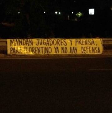 Han aparecido varias pancartas colgadas en la Capital contra la gestión de Florentino Pérez al frente del Real Madrid.