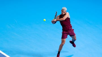 TOKYO (Japan), 25/09/2025.- Carlos Alcaraz of Spain in action against Sebastian Baez of Argentina during his round of 32 match of the Japan Open tennis tournament at Ariake Colosseum in Tokyo, Japan, 25 September 2025. (Tenis, Japón, España, Tokio) EFE/EPA/FRANCK ROBICHON