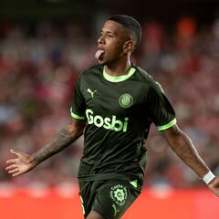 El Girona disfruta al son de Savinho