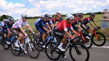 Team Arkea-Samsic team's Colombian rider Nairo Quintana (C) cycles with the pack of riders during the 3rd stage of the 109th edition of the Tour de France cycling race, 182 km between Vejle and Sonderborg in Denmark, on July 3, 2022. (Photo by Anne-Christine POUJOULAT / AFP) (Photo by ANNE-CHRISTINE POUJOULAT/AFP via Getty Images)