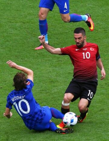 Arda Tur¨¢n con la selecci¨®n turca.
