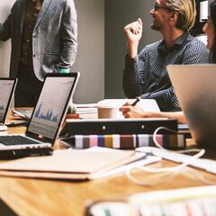 ¿Empresas por un euro? Así es 'Crea y Crece', el plan del Gobierno para crear SRL