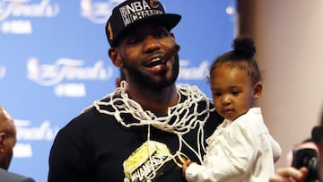 LeBron James y su hija Zhuri