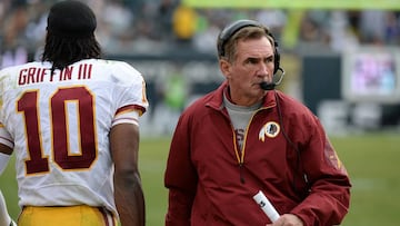 Shanahan cuenta como RG3 se negó a jugar su playbook