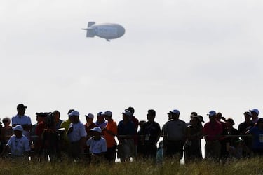 Un dirigible se estrella al lado del US Open; el piloto, herido