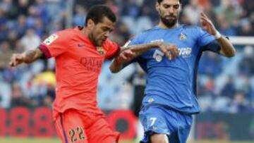 Alves, durante el partido.
