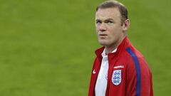 Rooney surpasses Beckham's caps record for England