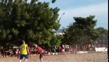 Teo se divierte en la arena de Barranquilla