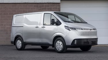 Chevrolet Express Max EV 2026: Análisis y precios de la van eléctrica 